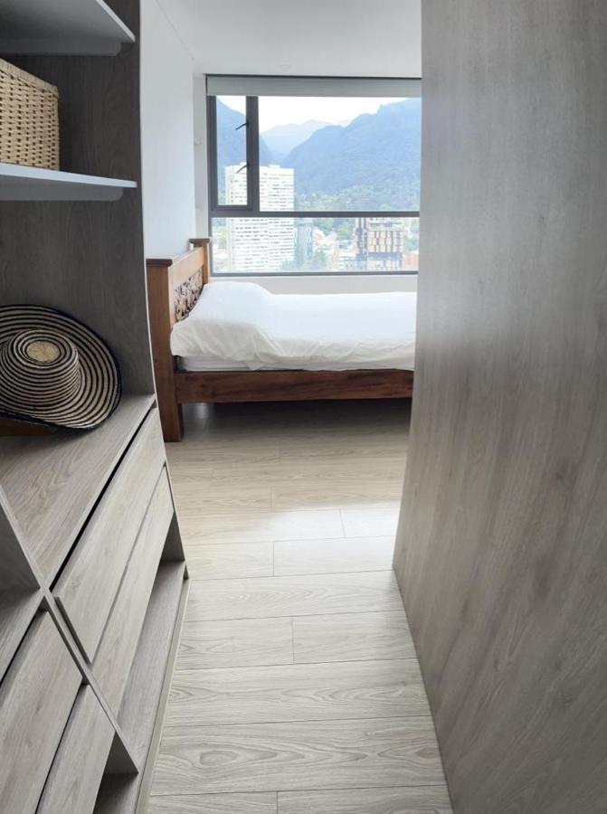 Apartamento Acogedor Centro Edificio Torre Barcelona Vista Monserrate Al Lado The Spot