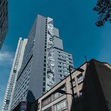 Acogedor Apartamento Centro Bogota Edificio Torre Barcelona Vista Monserrate Al Lado The Spot Exterior photo